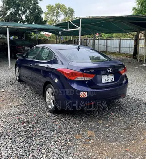 Hyundai Elantra 2013 Blue