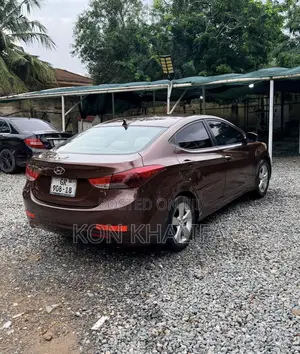 Hyundai Elantra 2013 Brown