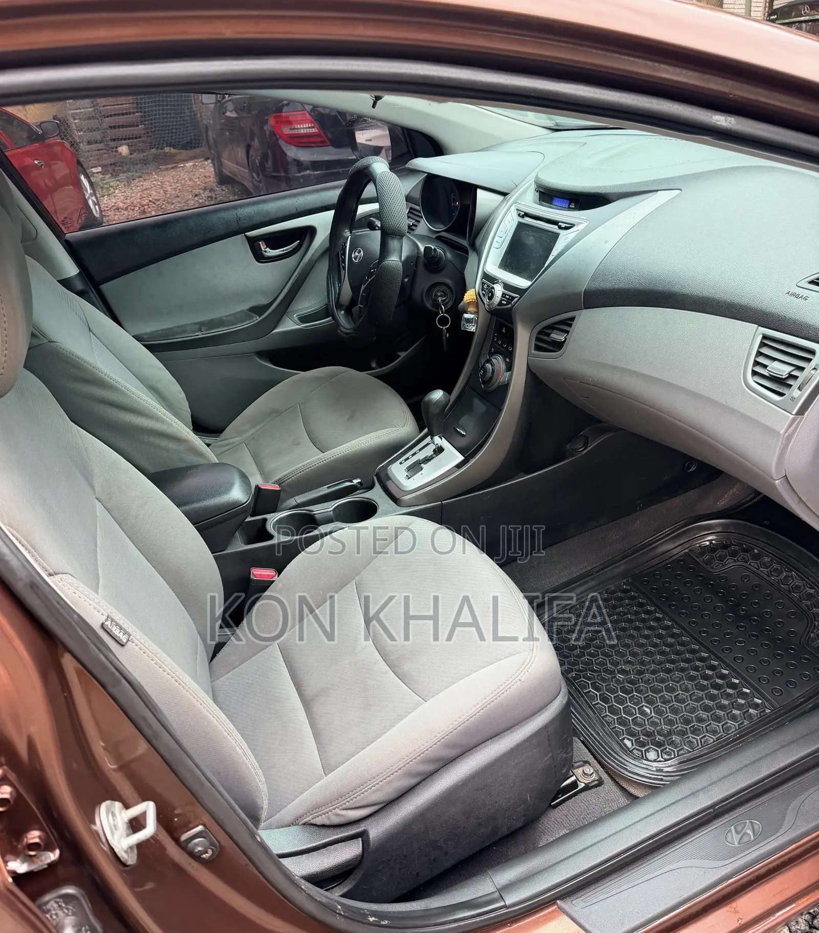 Hyundai Elantra 2013 Brown