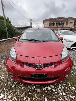 Toyota Aygo 1.0 5-Door 2010 Red