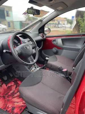 Toyota Aygo 1.0 5-Door 2010 Red