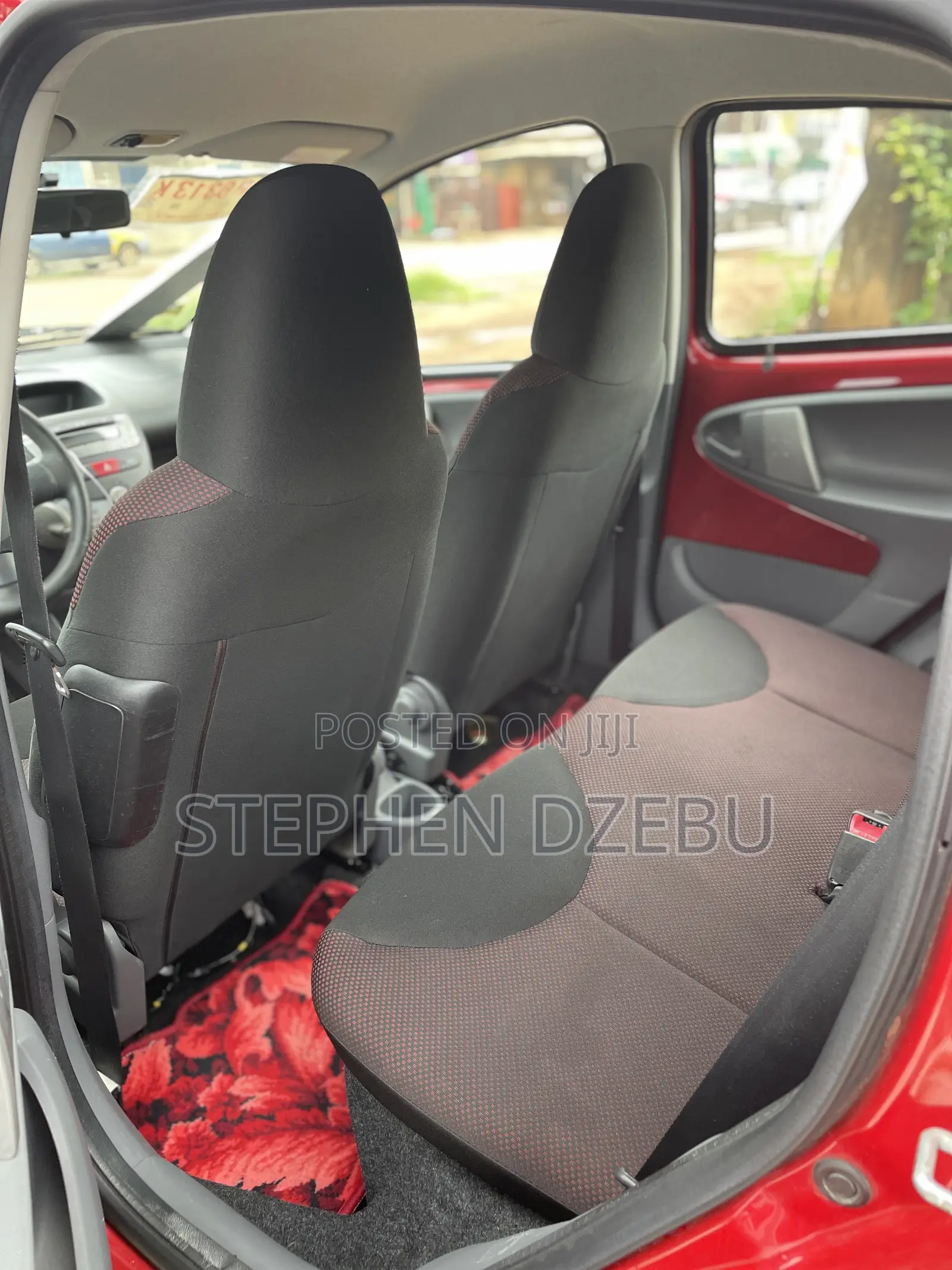 Toyota Aygo 1.0 5-Door 2010 Red