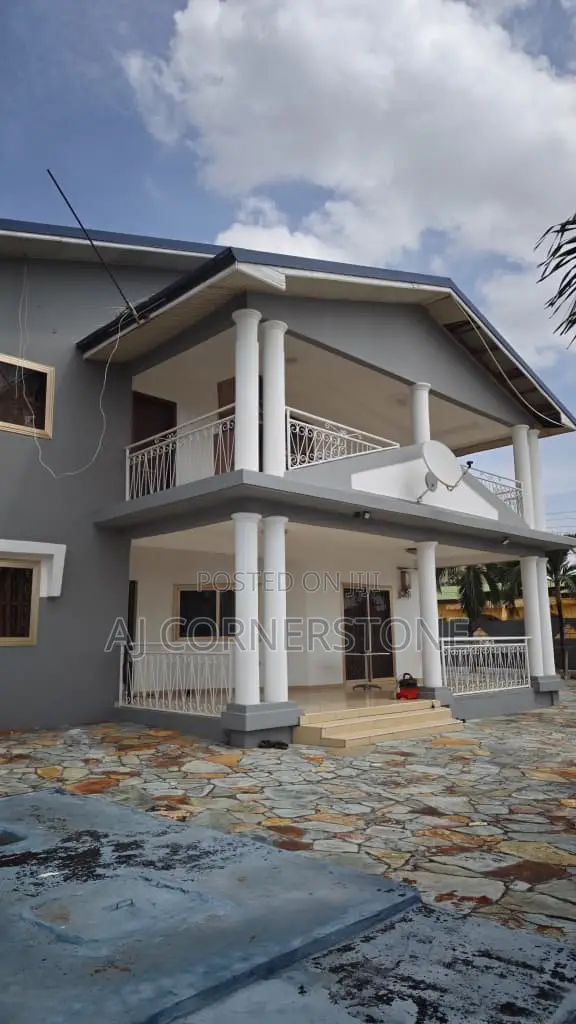 6bdrm Mansion in Dome for sale