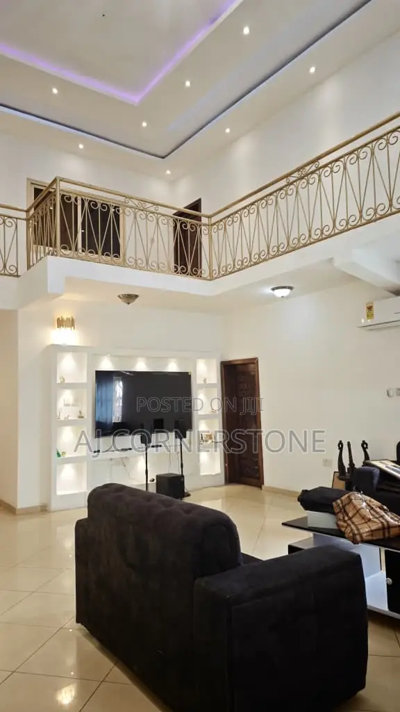 6bdrm Mansion in Dome for sale