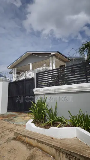 6bdrm Mansion in Dome for sale