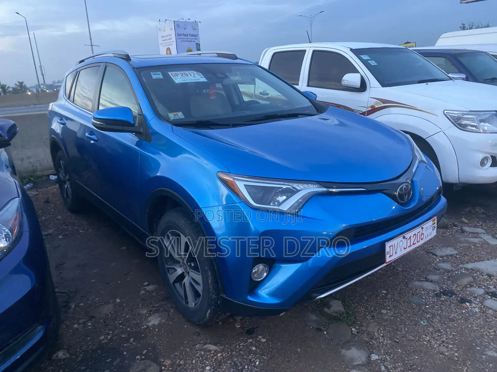 Toyota RAV4 2018 Blue