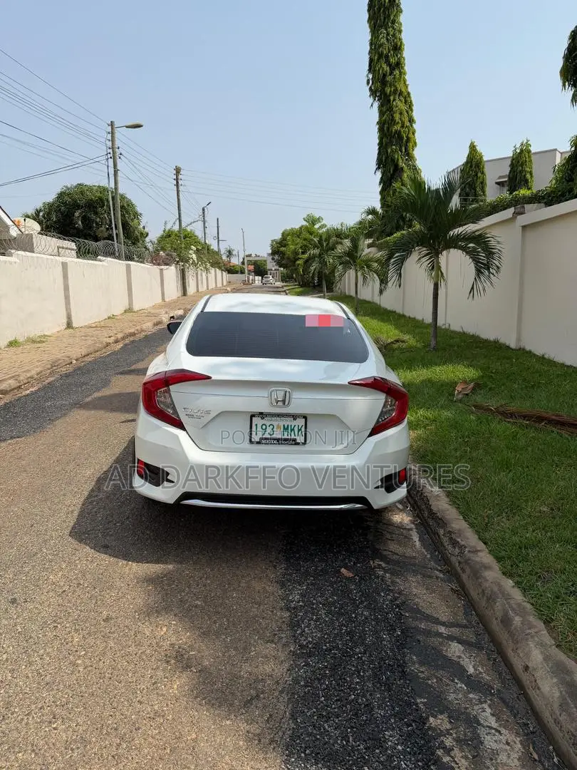 Honda Civic EX Sedan 2019 White