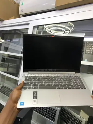 Laptop Lenovo IdeaPad 1 8GB Intel SSD 256GB