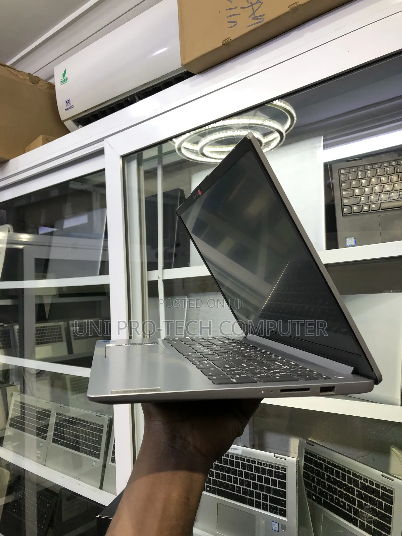 Laptop Lenovo IdeaPad 1 8GB Intel SSD 256GB