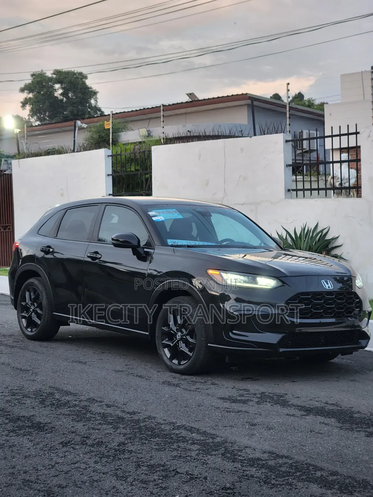 Honda HR-V Sport 2WD CVT w/o BSI 2024 Black