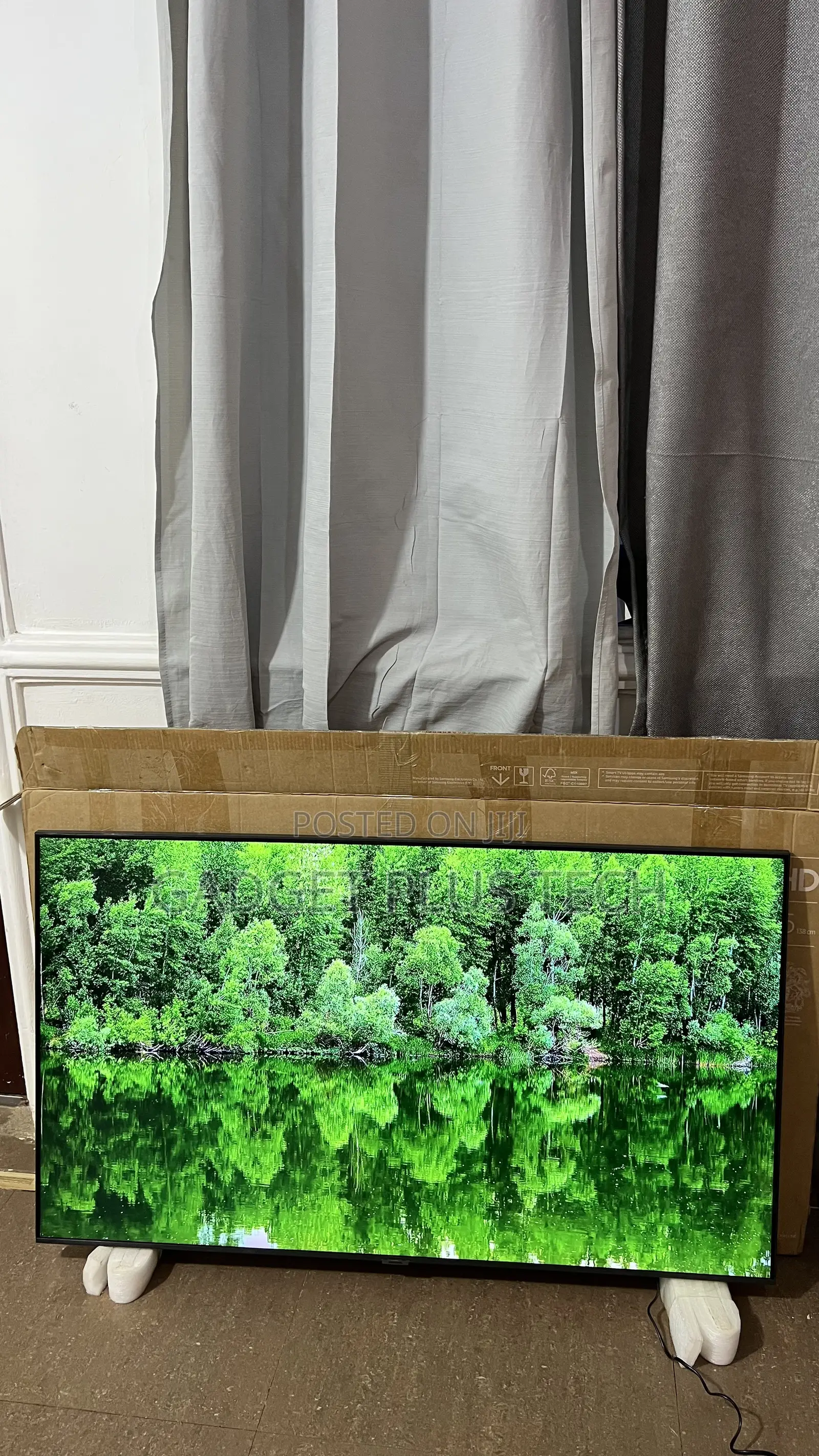 Home Used 55” Samsung Crystal Smart Tv (2021/22)