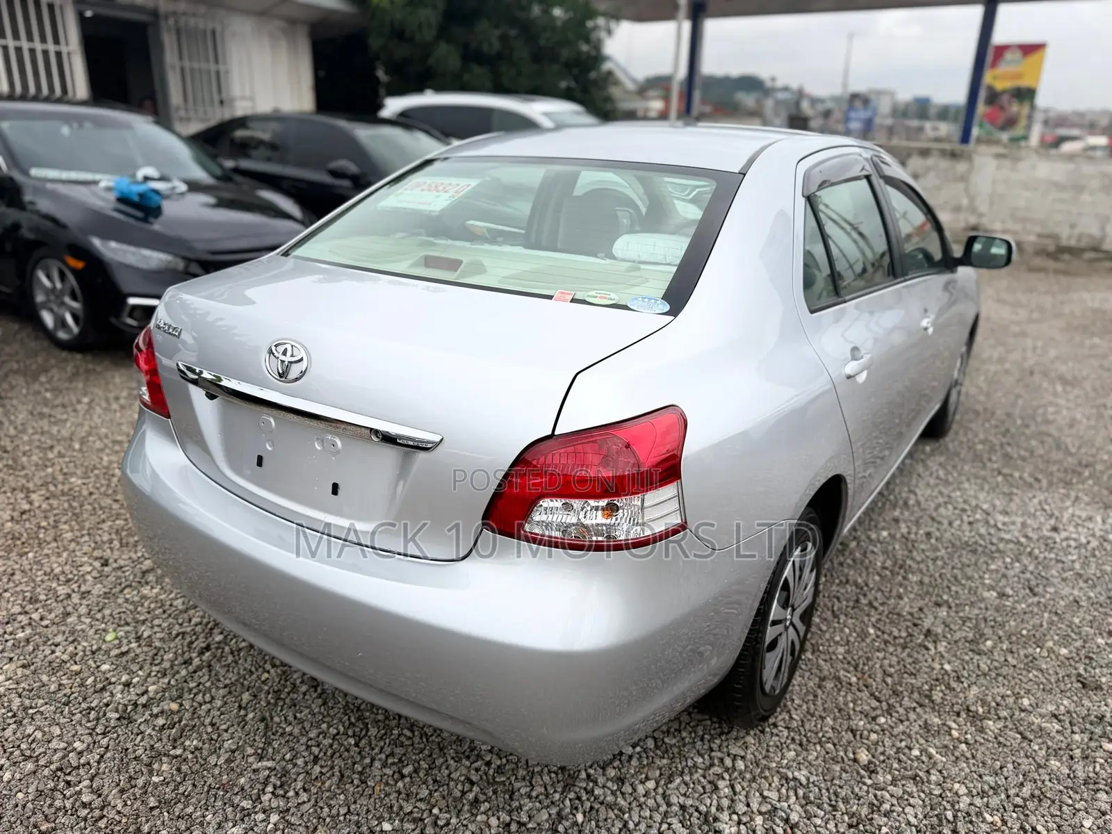 Toyota Belta 2012 Silver