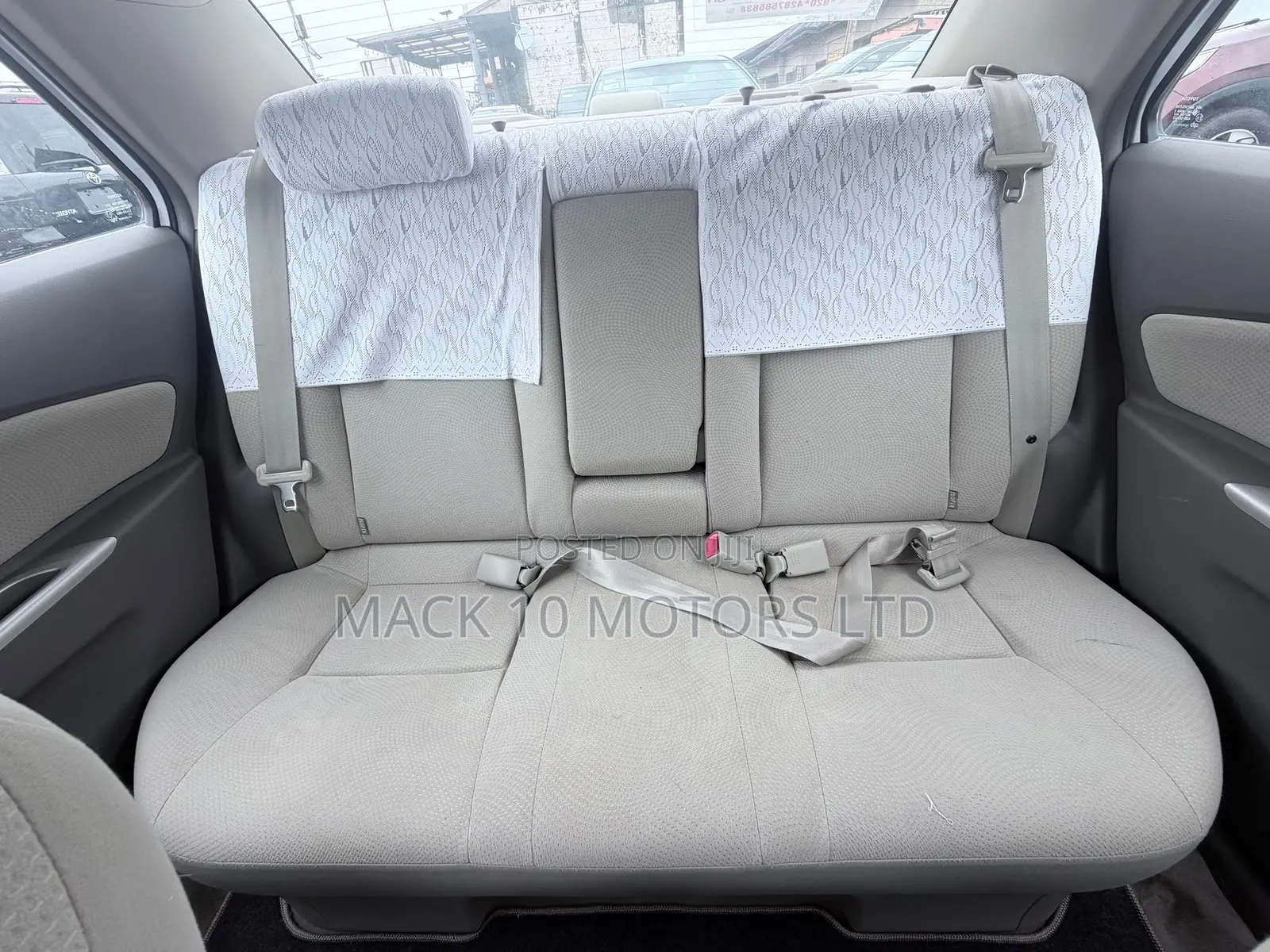 Toyota Belta 2012 Silver