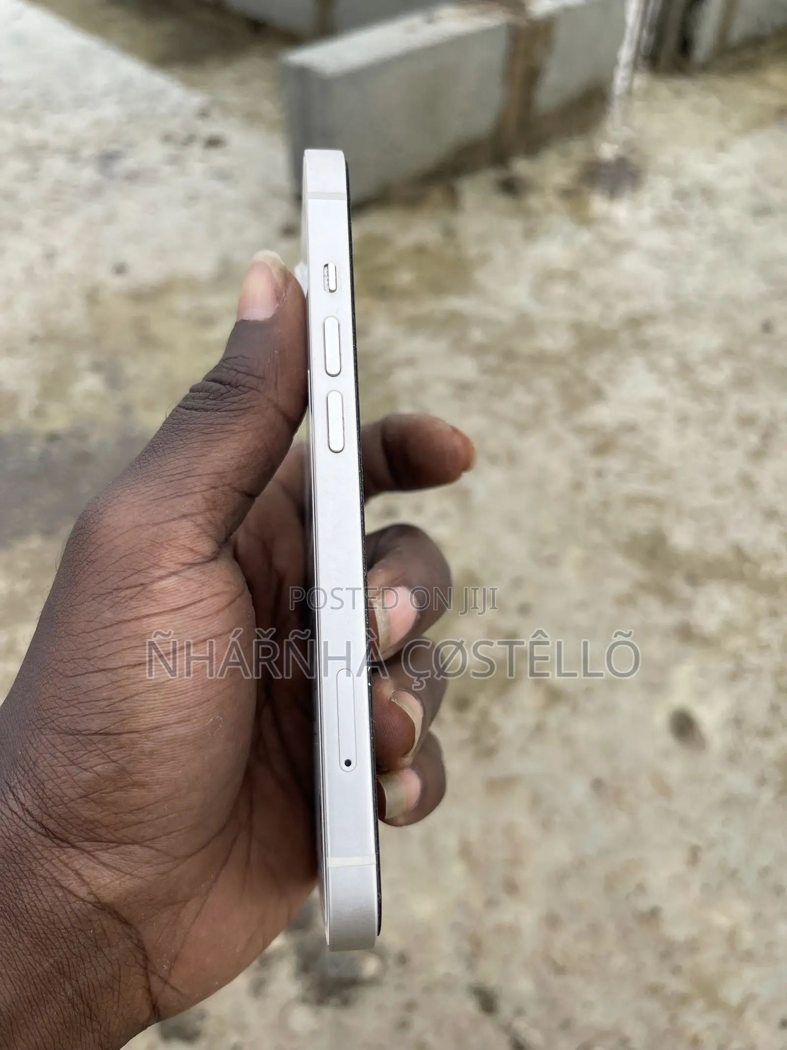 Apple iPhone 13 128 GB White
