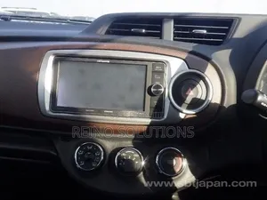 Toyota Vitz 2013 Brown