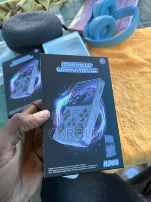 Handheld Game Console