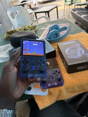 Handheld Game Console