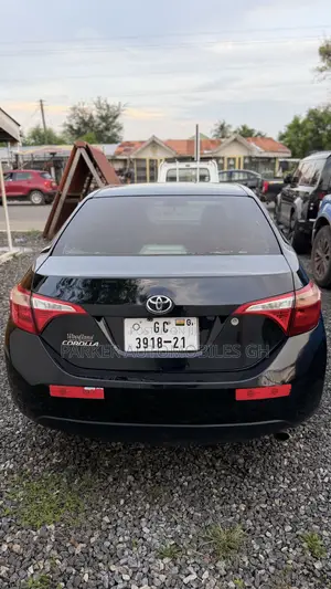 Toyota Corolla LE Eco 4dr Sedan (1.8L 4cyl CVT) 2016 Black
