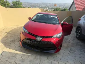 Toyota Corolla LE Eco (1.8L 4cyl 2A) 2018 Red