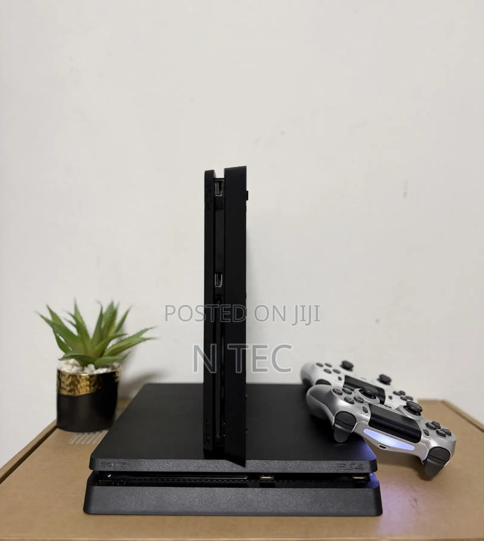 Playstation 4 Slim