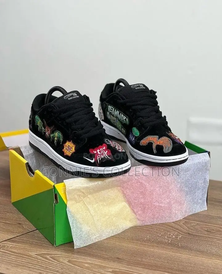 Nike Sb Dunk Low "Neckface"