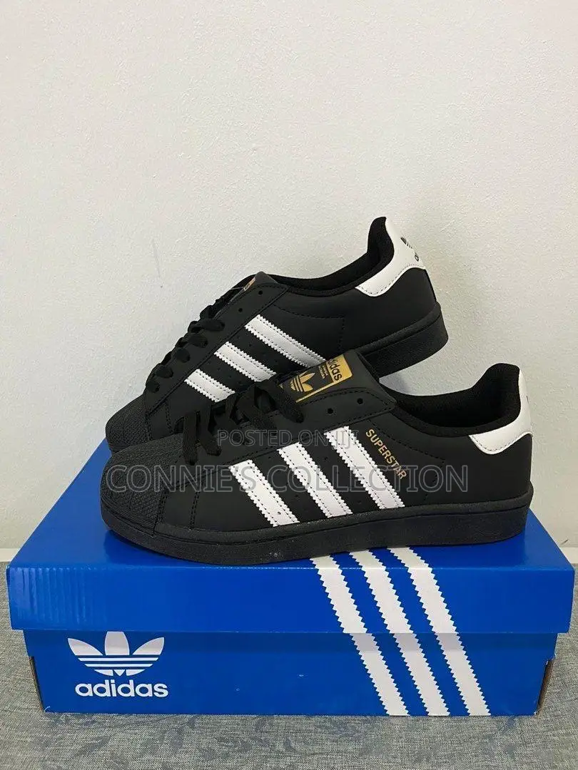 Adidas Superstar Sneakers