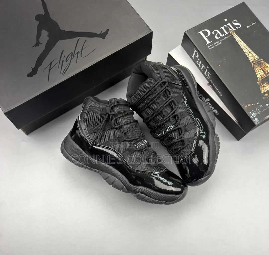 Nike Air Jordan 11 Retro "Cap and Gown"