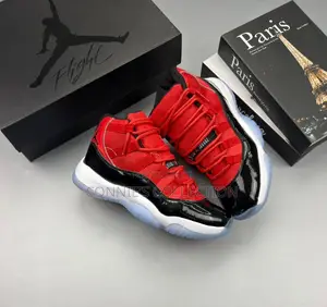 Nike Air Jordan 11 Retro "Cap and Gown"
