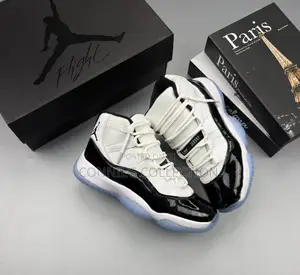 Nike Air Jordan 11 Retro "Cap and Gown"
