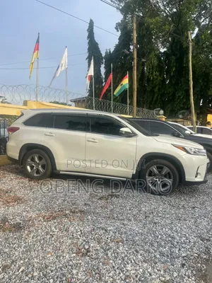Toyota Highlander XLE 2019 White