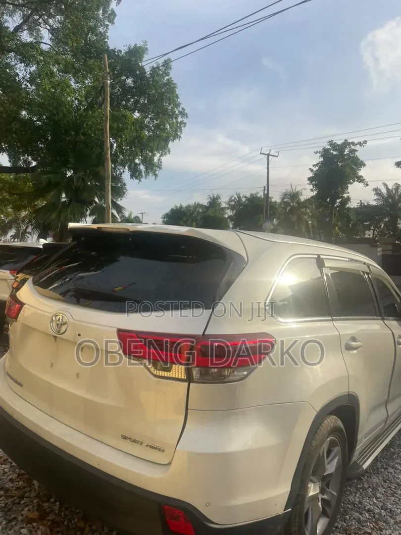 Toyota Highlander XLE 2019 White