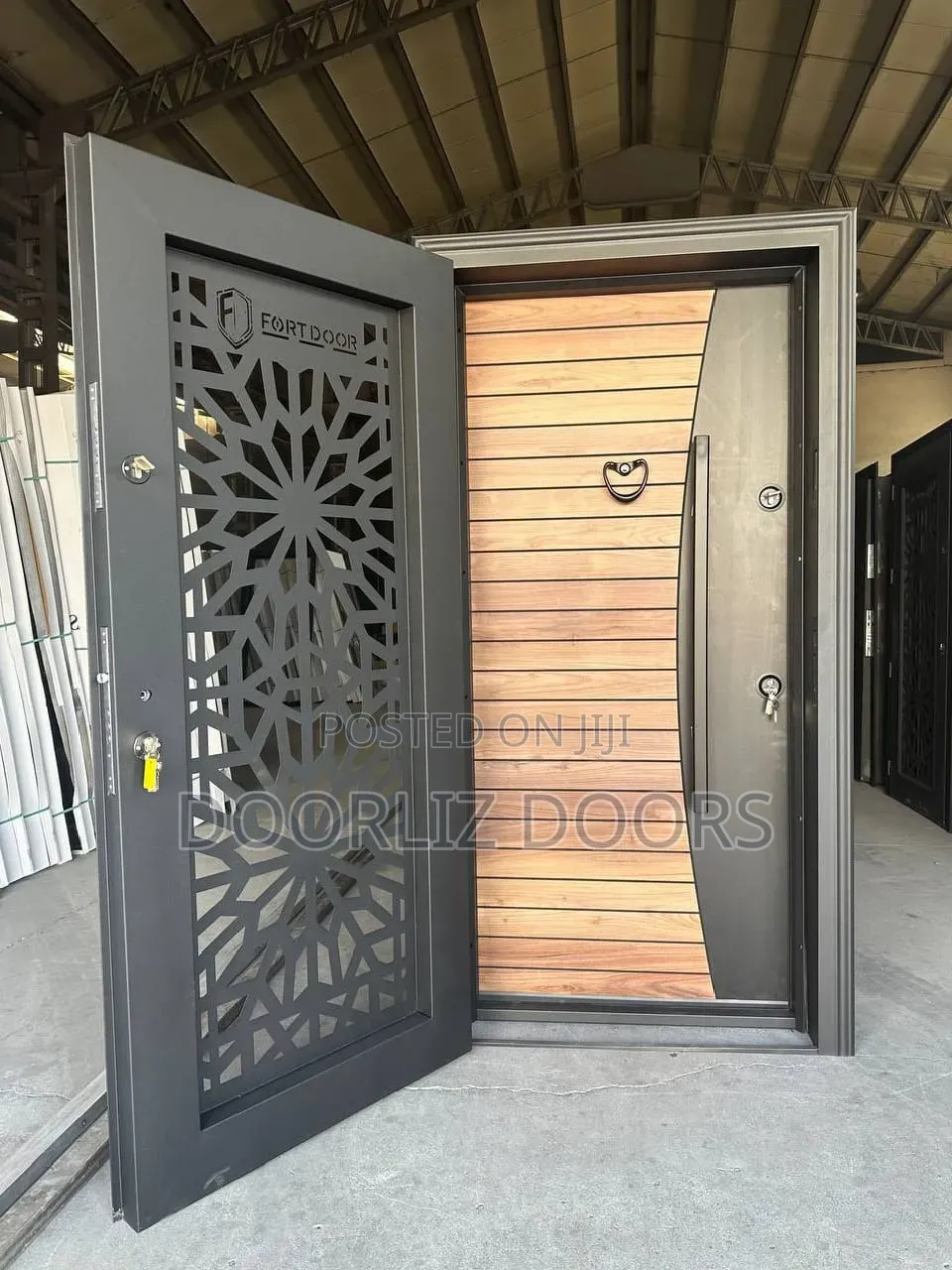 Elegant Door-in-Door With Double Locks/Single