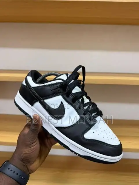 Nike Dunk Low Black White