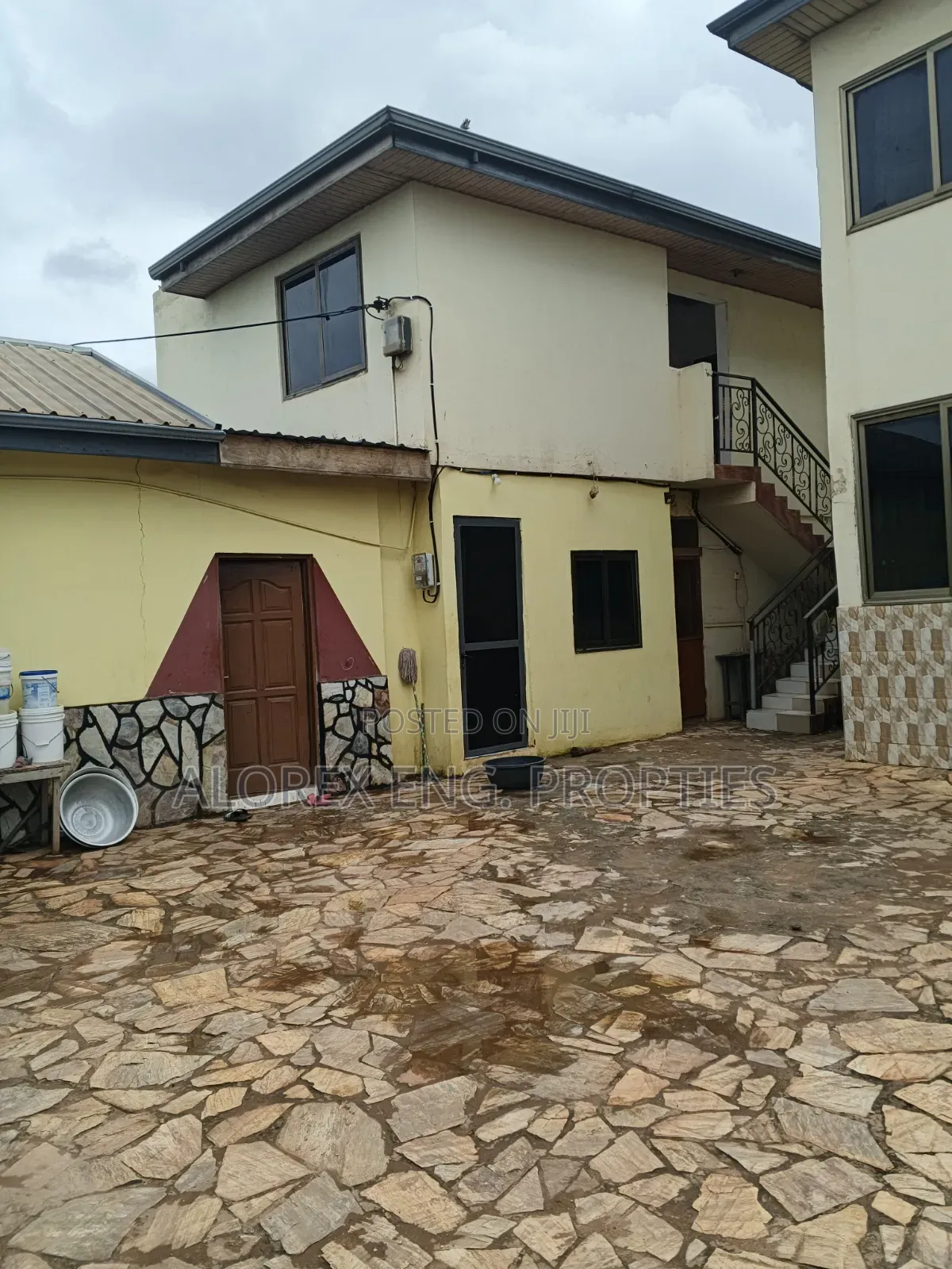 1bdrm Apartment in Adenta Amanfro, Frafraha for rent