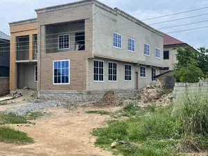 5bdrm House in Lesmon Investment, Pokuase for sale