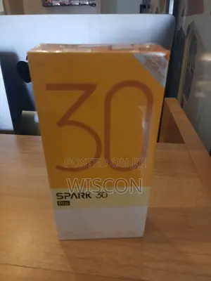 New Tecno Spark 30 Pro 256 GB Gold