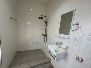 4bdrm House in Ghana Flag for rent