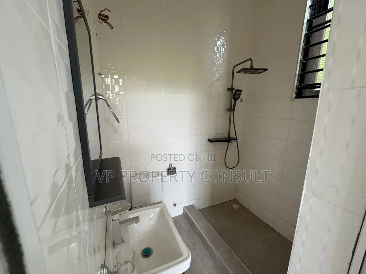 4bdrm House in Ghana Flag for rent