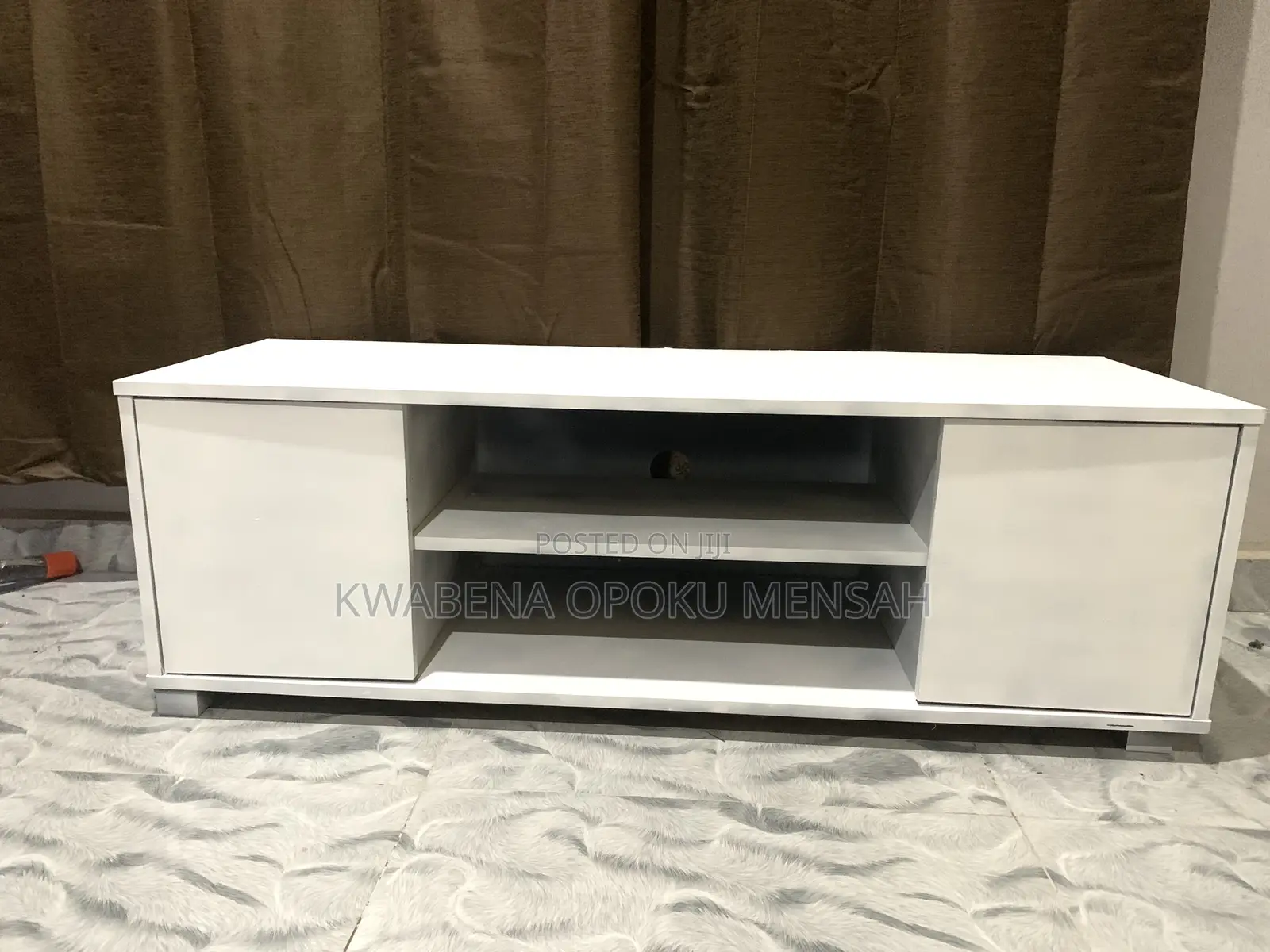 Tv Stand (3ft X 5in)
