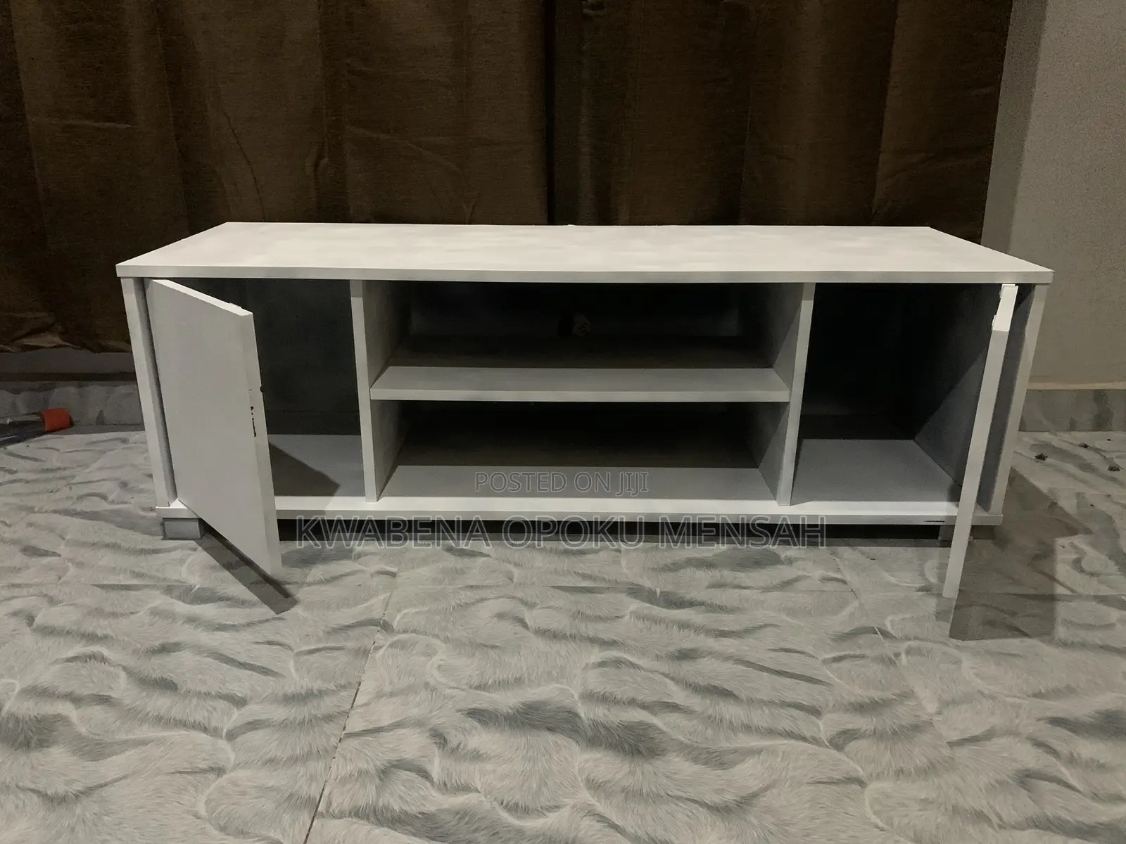 Tv Stand (3ft X 5in)