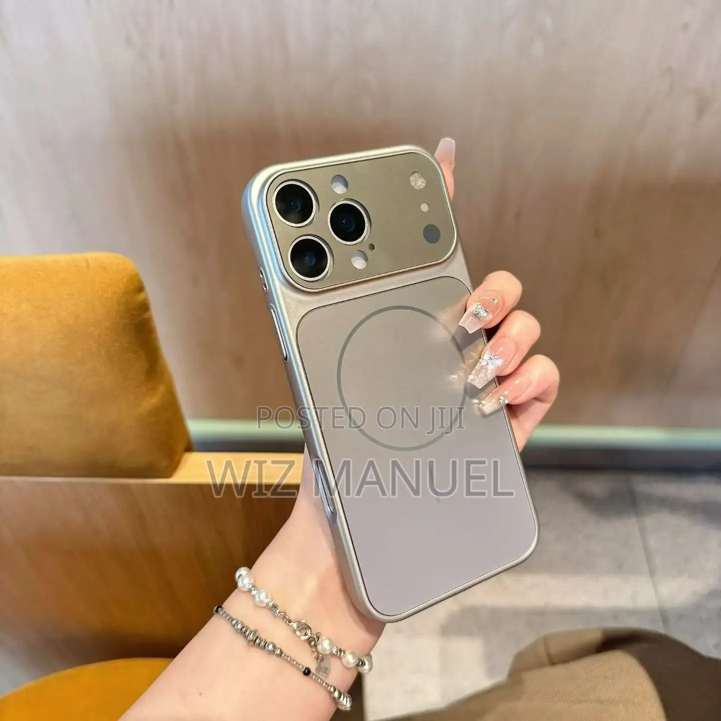 iPhone Transformation Case