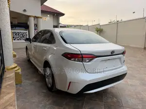 Toyota Corolla 2020 White