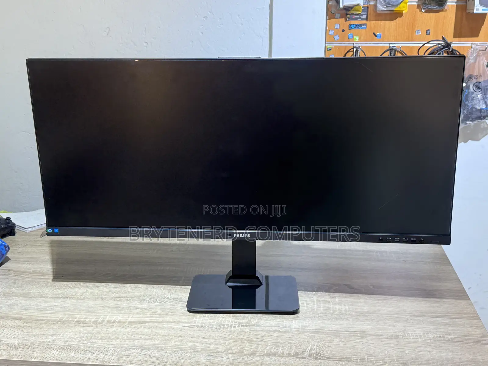 Philips 40 Inch WQHD Professional Monitor