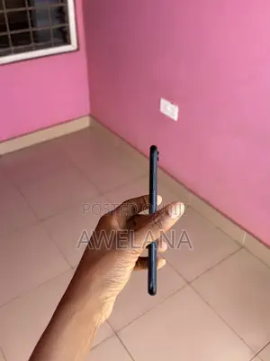 Apple iPhone XR 64 GB Black