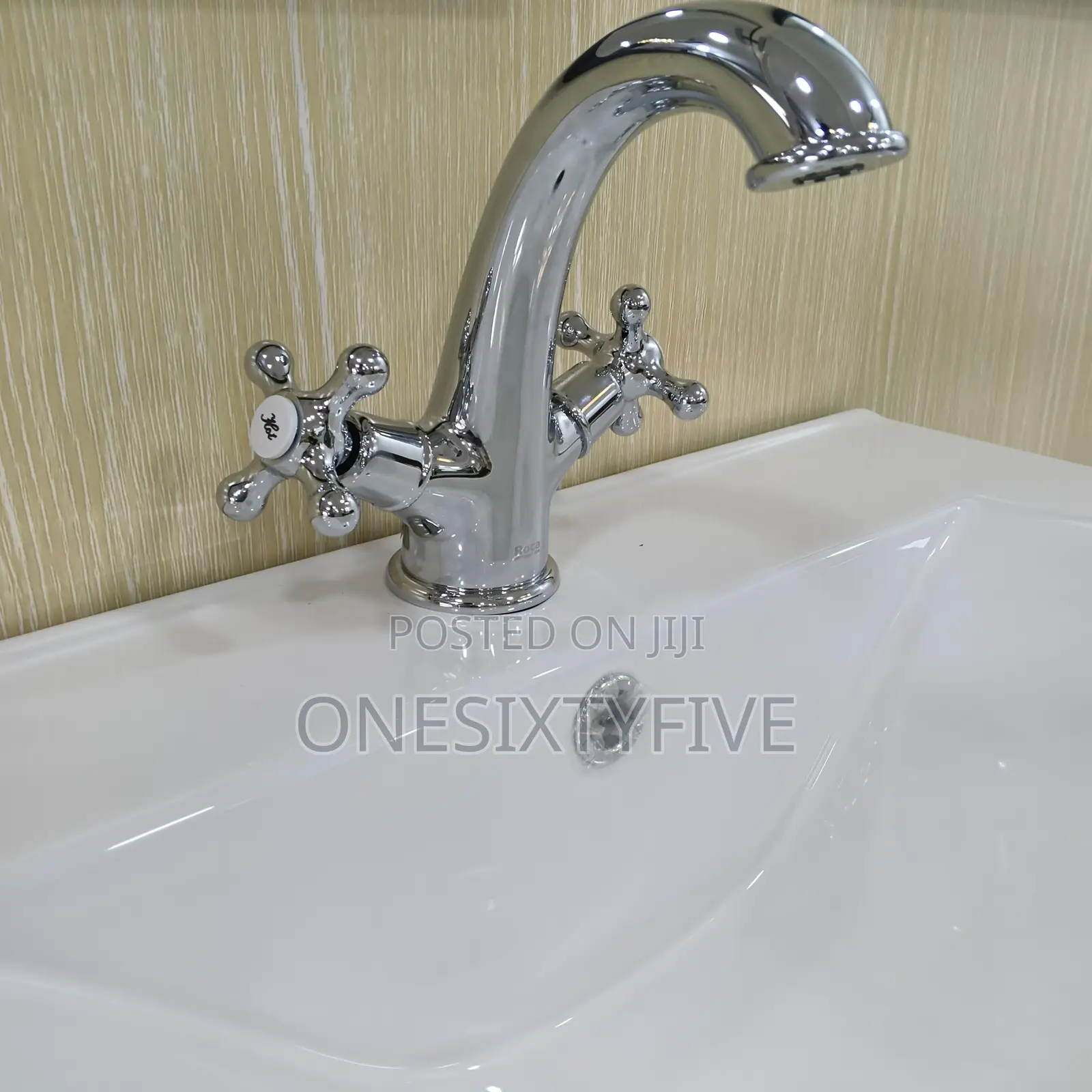 Roca Washbasin Faucet/Tap Hot Cold