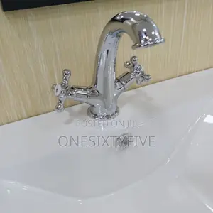 Roca Washbasin Faucet/Tap Hot Cold