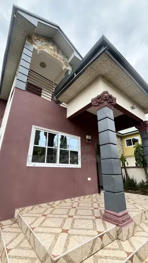 4bdrm Duplex in Paradise Court, Tema Metropolitan for rent