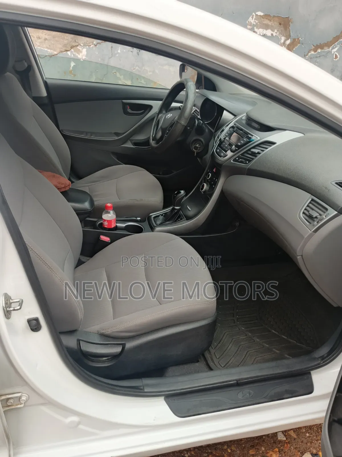 Hyundai Elantra 2015 White