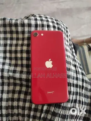 Apple iPhone SE (2022) 64 GB Red