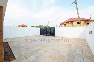 3bdrm House in Kofis Realty, Sakumono for sale